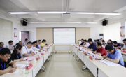 校党委书记褚光荣一行到做爱视频
调研