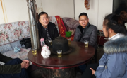 做爱视频
开展“家访送温暖”活动